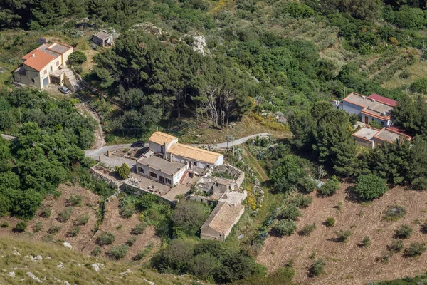 Residentiële Gebouwen Een Helling Van Erice Mountain Vanaf Erice Town — Stockfoto