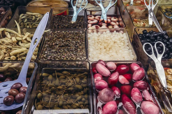Variedade Alimentos Marinados Uma Loja Mercado Alimentos Cobertos Mercato Delle — Fotografia de Stock
