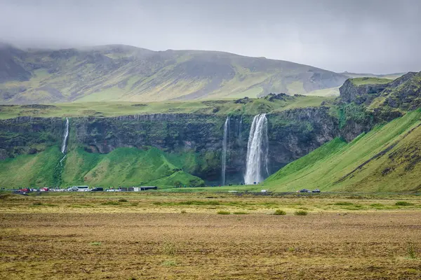 Widok Dwa Wodospady Fosstunsfoss Seljalandsfoss Południowej Islandii — Zdjęcie stockowe