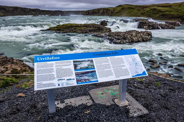 Villingaholt Islandia Junio 2018 Junta Turismo Junto Cascada Urridafoss Río —  Fotos de Stock