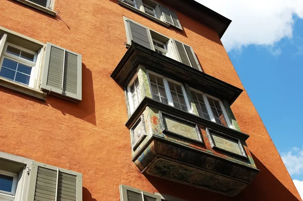 Balkon am Altbau. — Stockfoto