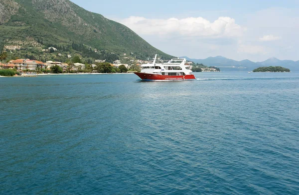 El ferry a las islas . — Foto de Stock