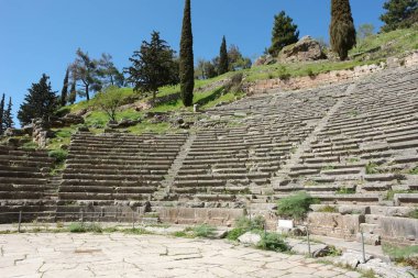 Görünüm antik tiyatro Delphi, Yunanistan.