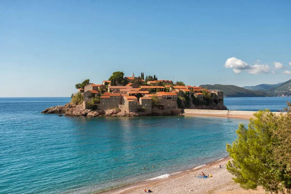 Sveti Stefan ada harika bir manzara. Budva, Karadağ