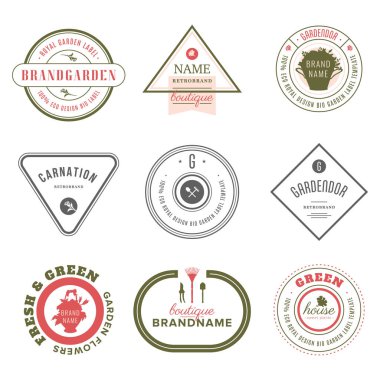 Çiçek Dükkanı etiketleri ve tasarım öğeleri kümesi. Farklı bahçıvanlar öğeleri Vintage koleksiyonu. Bahçıvanlar ve çiçekler nesneler. Tasarım için vektör öğeleri. Eko tasarım. Çiçek Dükkanı öğeleri.