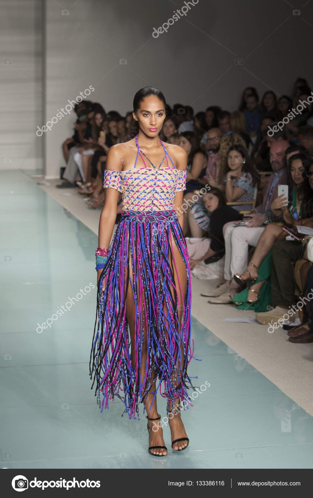 Miami Fashion Show Stock Editorial Photo © HumbertoVidal 133386116