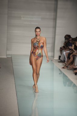 Miami moda defilesi