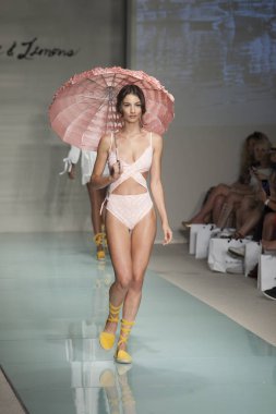 Funkshion Swimweek 2016