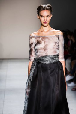 Irina Vitjaz moda gösterisi ilkbahar yaz 2017