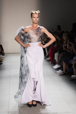 Irina Vitjaz moda gösterisi ilkbahar yaz 2017