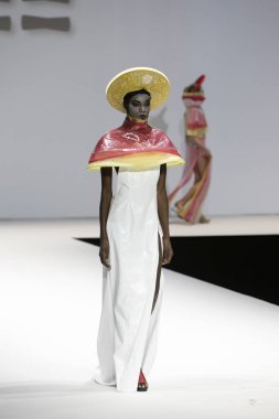 Honee defile sonbahar kış 2017