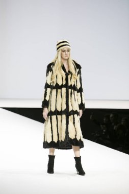 Sebahat sanat defile sonbahar kış 2017