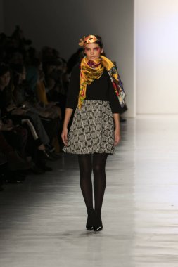 Dan Liu sonbahar kış 2017 Fashion Show 