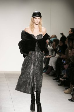 Hakan Akkaya defile sonbahar kış 2017