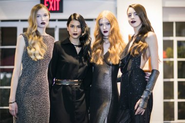Raul Penaranda Fashion sunu sırasında Nyfw F/W 2017