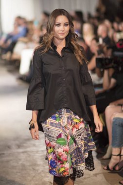 Nicole Miler moda gösterisi sırasında yeraltı Lauderdale 2017