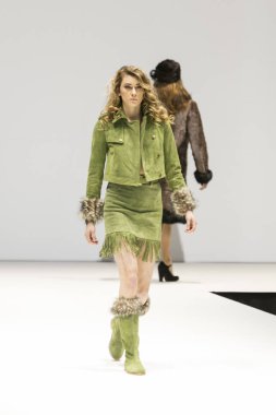 Sebahat sanat sonbahar kış 2017 defile