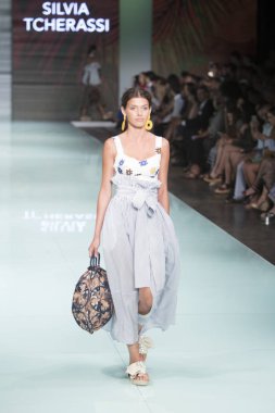 Silvia Tcherassi Fashion ekmek 2017