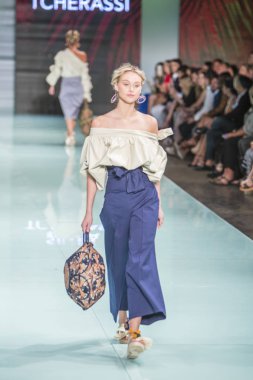 Silvia Tcherassi Fashion Show Resort 2017