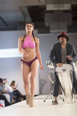 Mariana London Fashion Show at FLL 2017 clipart