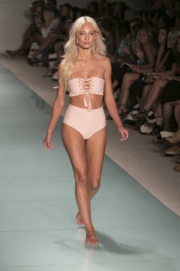 Montce defilede 2017 Funkshion