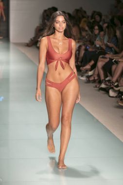 Montce defilede 2017 Funkshion