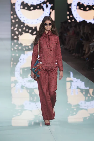 Shantall Lacayo defile 2017