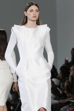 Denibi Barselona defile sonbahar kış 2017