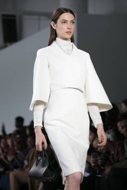 Denibi Barselona defile sonbahar kış 2017