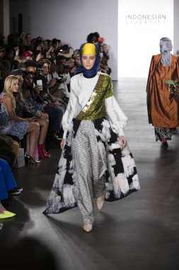 Endonezya Çeşitlilik Nyfw 2017 - Dian Pelangi