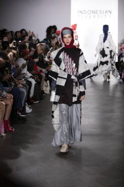 Endonezya Çeşitlilik Nyfw 2017 - Dian Pelangi