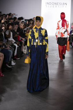 Endonezya Çeşitlilik Nyfw 2017 - Dian Pelangi