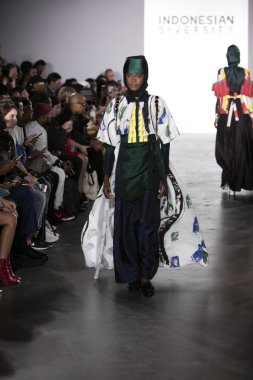 Endonezya Çeşitlilik Nyfw 2017 - Dian Pelangi