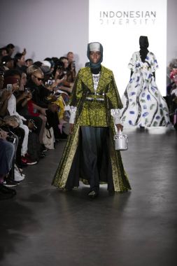 Endonezya Çeşitlilik Nyfw 2017 - Dian Pelangi