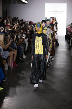 Endonezya Çeşitlilik Nyfw 2017 - Dian Pelangi