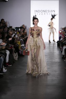 Melia Vijaya Defile sırasında Endonezya çeşitlilik 2017