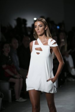Hakan Akkaya moda gösterisi ilkbahar yaz 2018