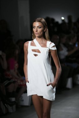 Hakan Akkaya moda gösterisi ilkbahar yaz 2018