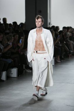 Hakan Akkaya moda gösterisi ilkbahar yaz 2018