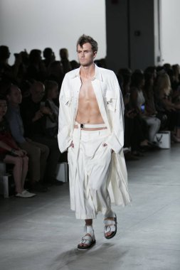 Hakan Akkaya moda gösterisi ilkbahar yaz 2018