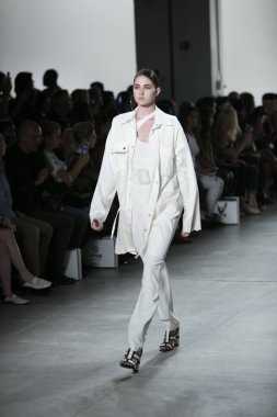 Hakan Akkaya moda gösterisi ilkbahar yaz 2018