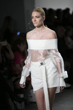 Hakan Akkaya moda gösterisi ilkbahar yaz 2018