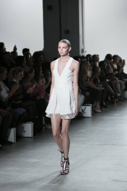 Hakan Akkaya moda gösterisi ilkbahar yaz 2018