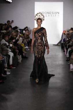 Catherine Njoo defilede Endonezya çeşitlilik 2017