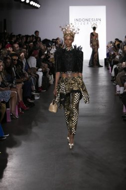 Catherine Njoo defilede Endonezya çeşitlilik 2017