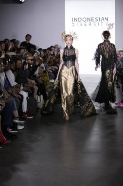 Catherine Njoo defilede Endonezya çeşitlilik 2017