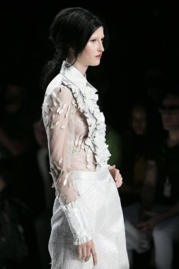Malan Breton moda gösterisi Ss18
