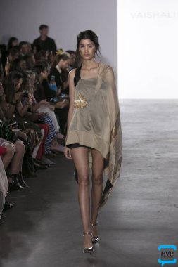 Mehmet'ın moda gösterisi ilkbahar yaz 0218