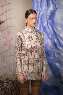 Kar Xue Gao sunu sırasında New York moda hafta Ss18