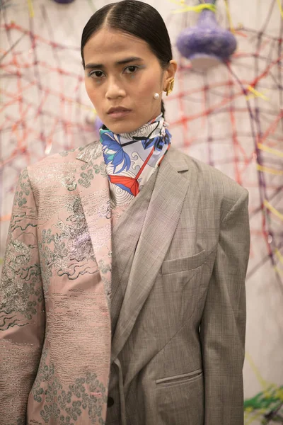 Kar Xue Gao sunu sırasında New York moda hafta Ss18